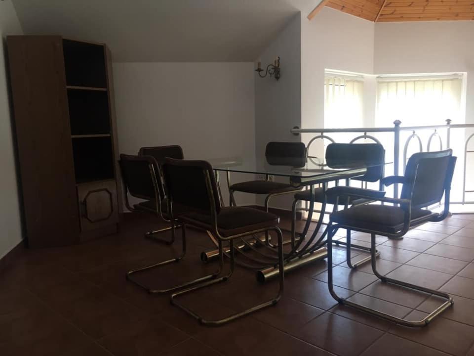 Center Apartmanhaz Hotel Hajdúszoboszló Eksteriør billede
